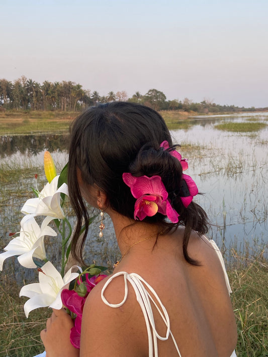 Orchid hair clip